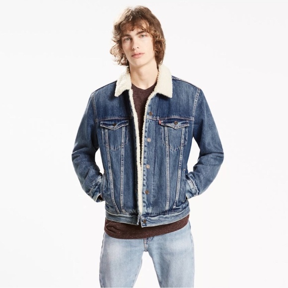 Levi’s Men’s Insulated Sherpa Trucker Jacket - Picture 1 of 16